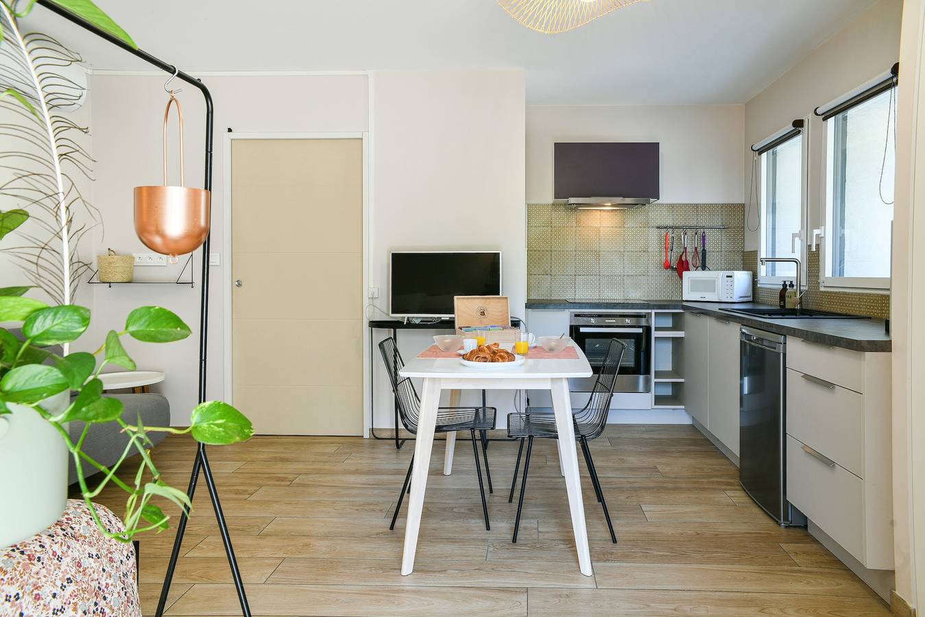 Ganze Wohnung, Appartement Chez Flo – Studio mit Bergblick und Klimaanlage in Saint-Pierre-d'Albigny, Chambéry und Umgebung
