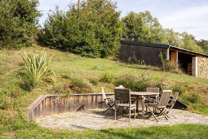 Gîte pour 6 personnes, avec jardin ainsi que piscine et terrasse, animaux acceptés en Ardèche - 3