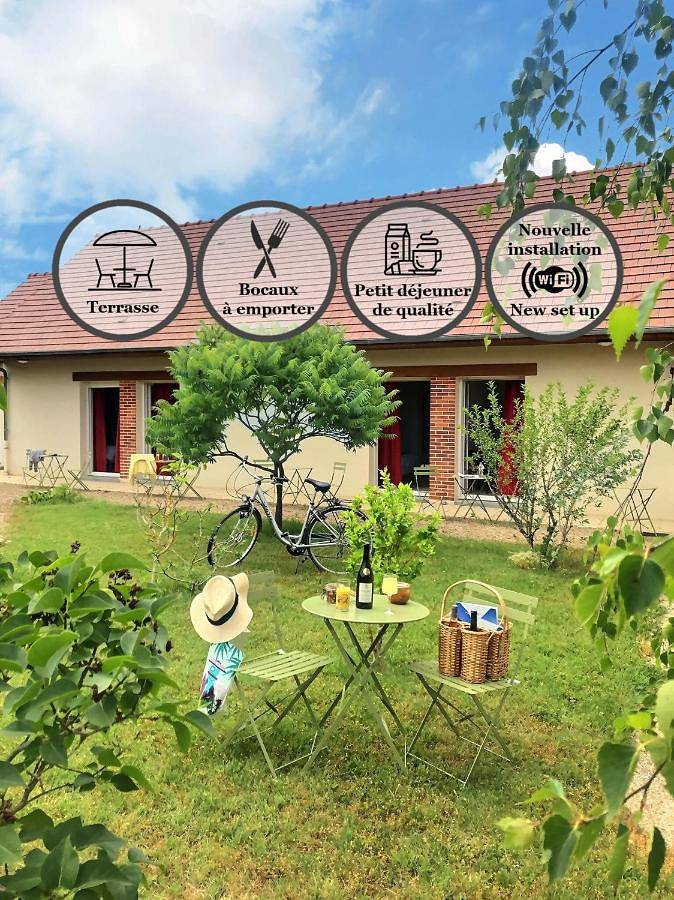 Hôtel pour 2 personnes, avec Terrasse et Jardin à Tour-en-Sologne