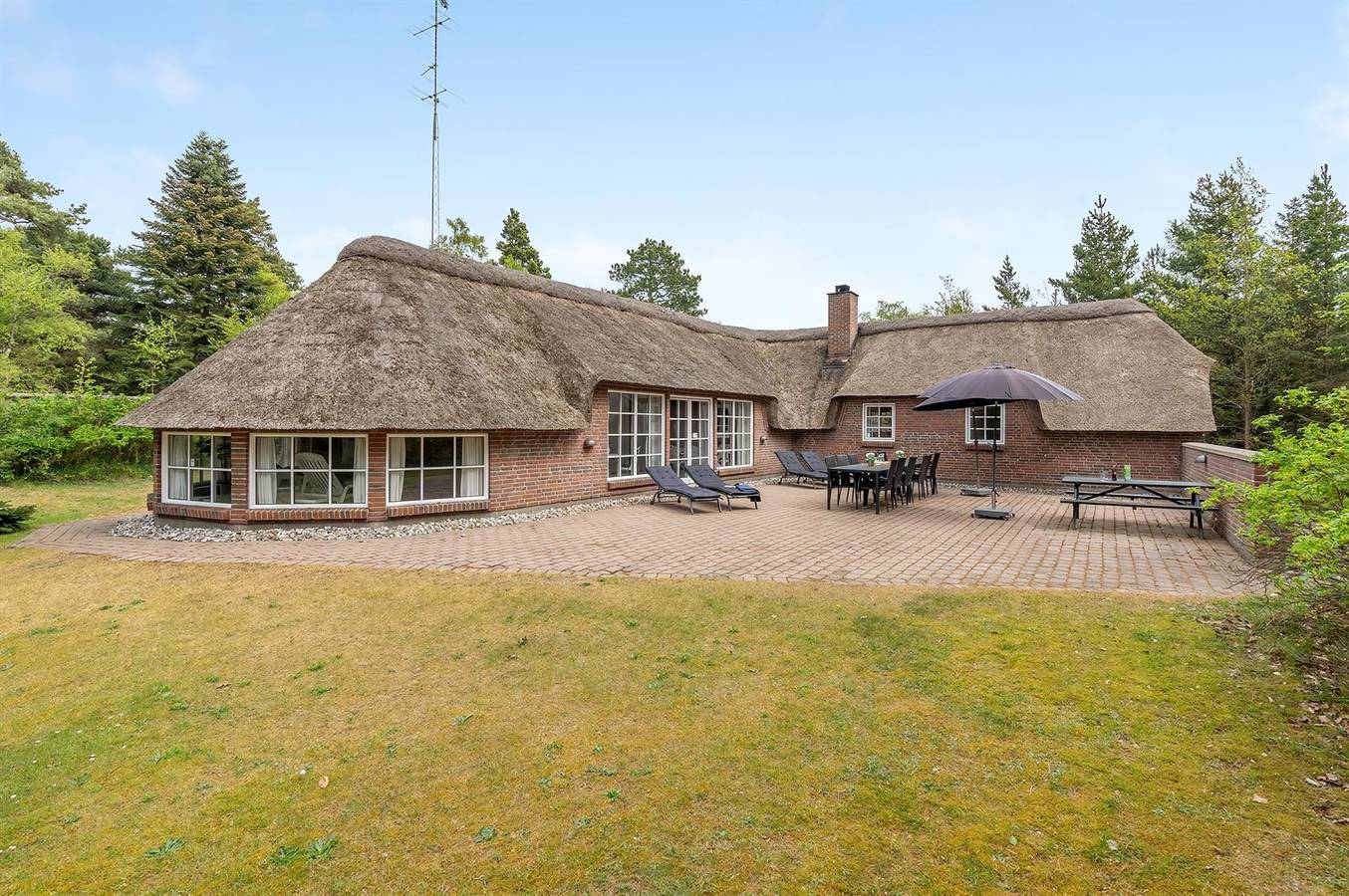 Awesome home in Væggerløse w/ Wifi, 4 Bedrooms and Indoor swimming pool in Væggerløse, Schwedische Ostsee