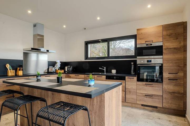 Location de vacances pour 12 personnes à Corent