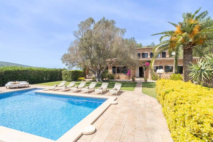Finca für 6 Personen, mit Garten und Balkon in Santa Eugènia