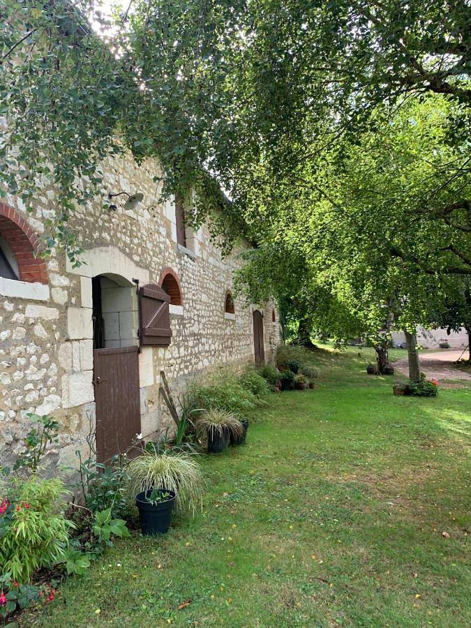 Gîte pour 6 personnes, avec jardin et vue à Ligueil