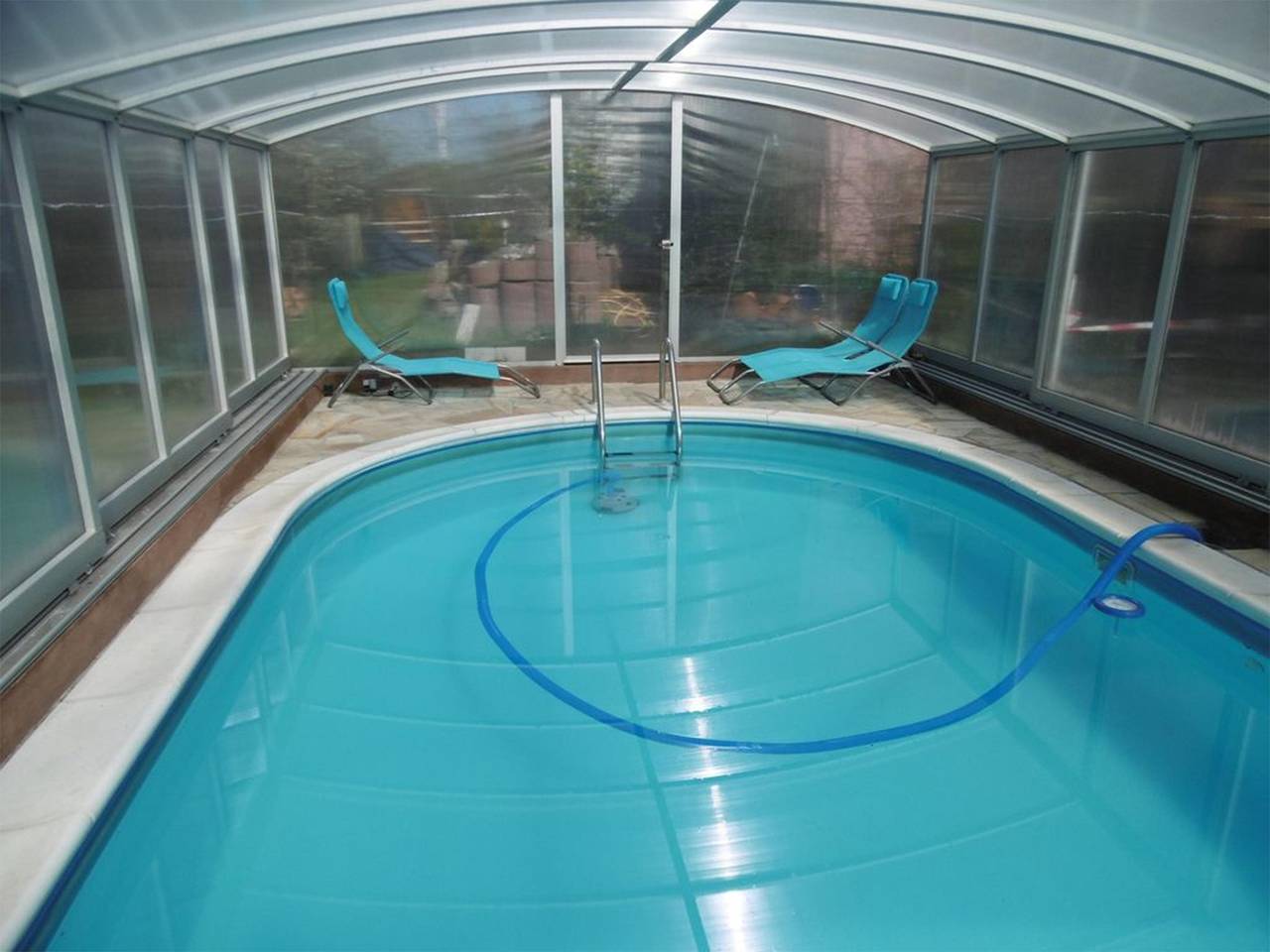 Ferienhaus mit Poolhalle und Sauna in Pyrbaum, Ostbayern