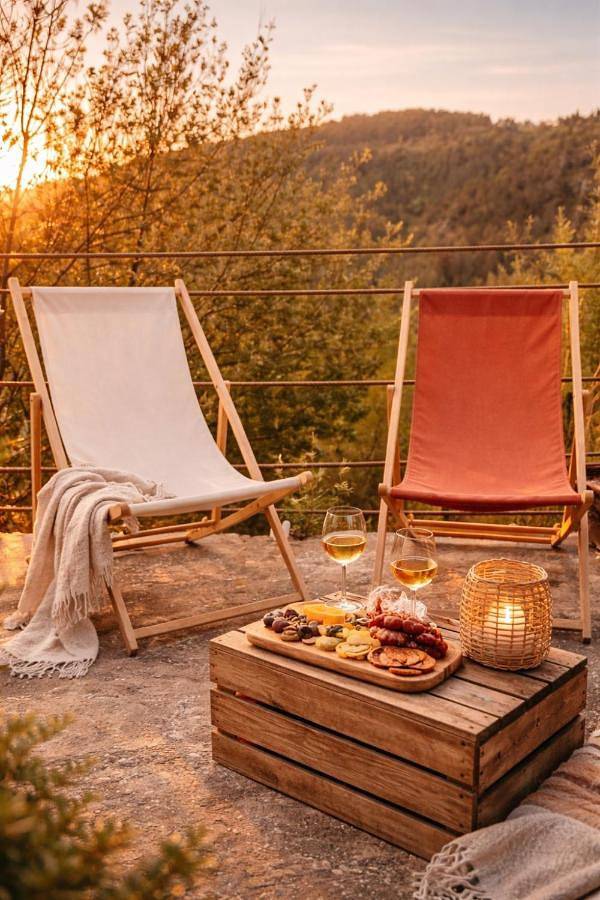 Gîte pour 2 personnes, avec vue et terrasse à Saint-Maurice-en-Chalencon