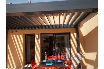 Gîte pour 4 personnes, avec terrasse et jacuzzi dans Plage La Capte