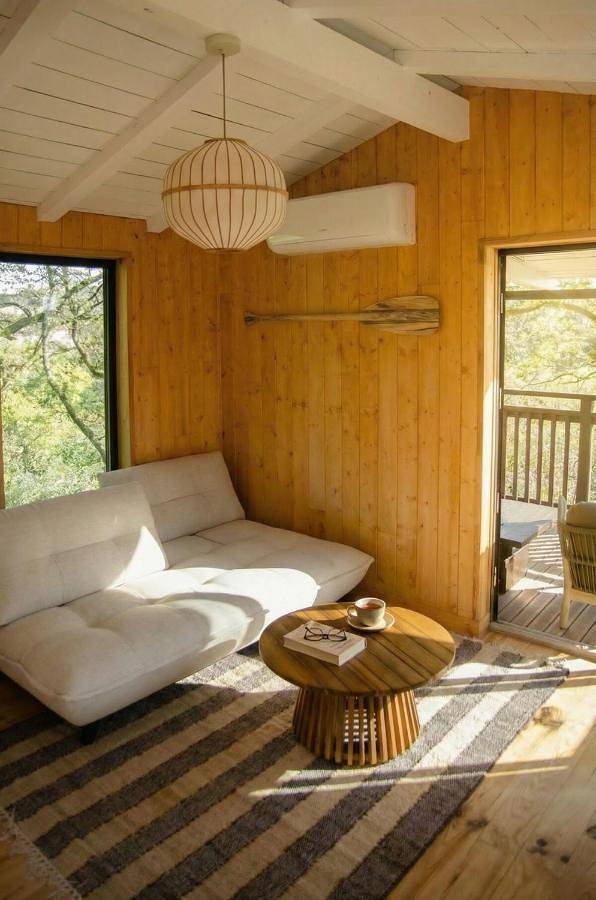 Domaine la Védence - La Cabane Tchanquée in Marsolan, Gers