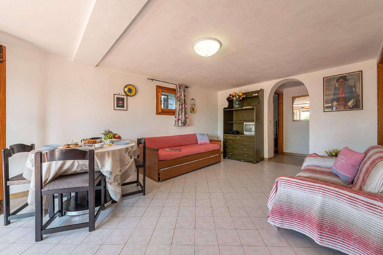 Appartement de vacances entier, Caribbean three-room apartments with private parking in Pittulongu, Costa Smeralda