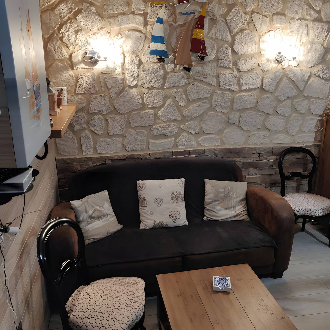 Holiday Home 'Chez Isa De Pêcheur Etretat' with Sea View and Wi-Fi in Yport, Le Havre region
