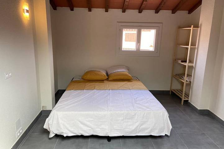 House 10 minutes walk from the beach in Saint-Cyprien-Plage, Saint-Cyprien