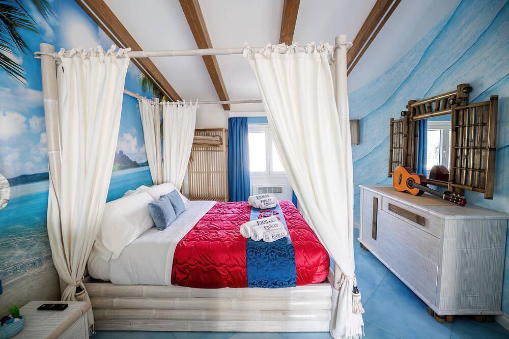 Luxury Suite Ursa Major in Palmi, Reggio Calabria Province