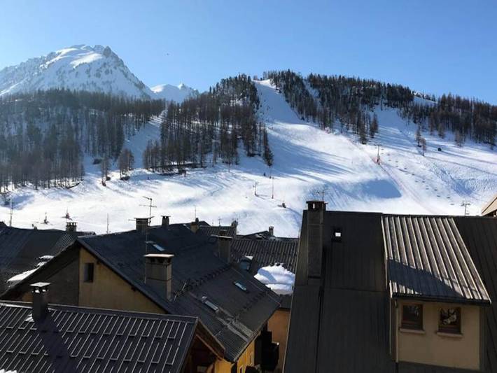 Gîte pour 4 personnes, avec balcon dans Office De Tourisme De Montgenevre - 3