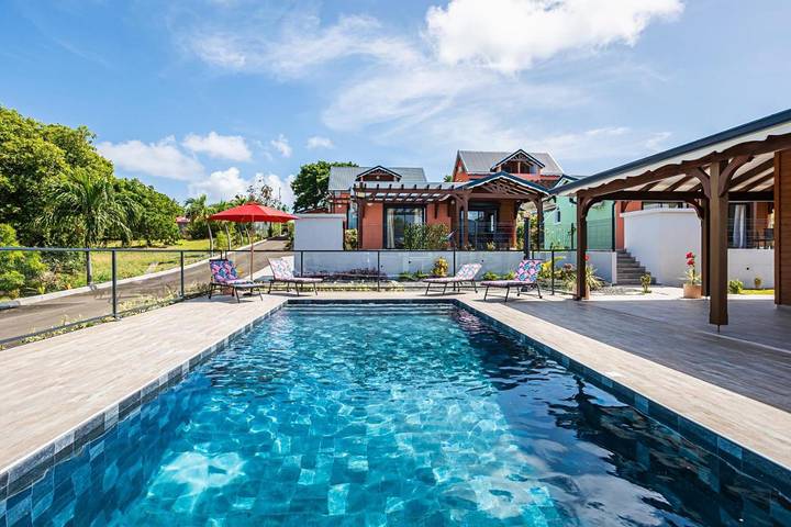 Maison de vacances pour 2 personnes, avec piscine ainsi que vue et jardin en Guadeloupe