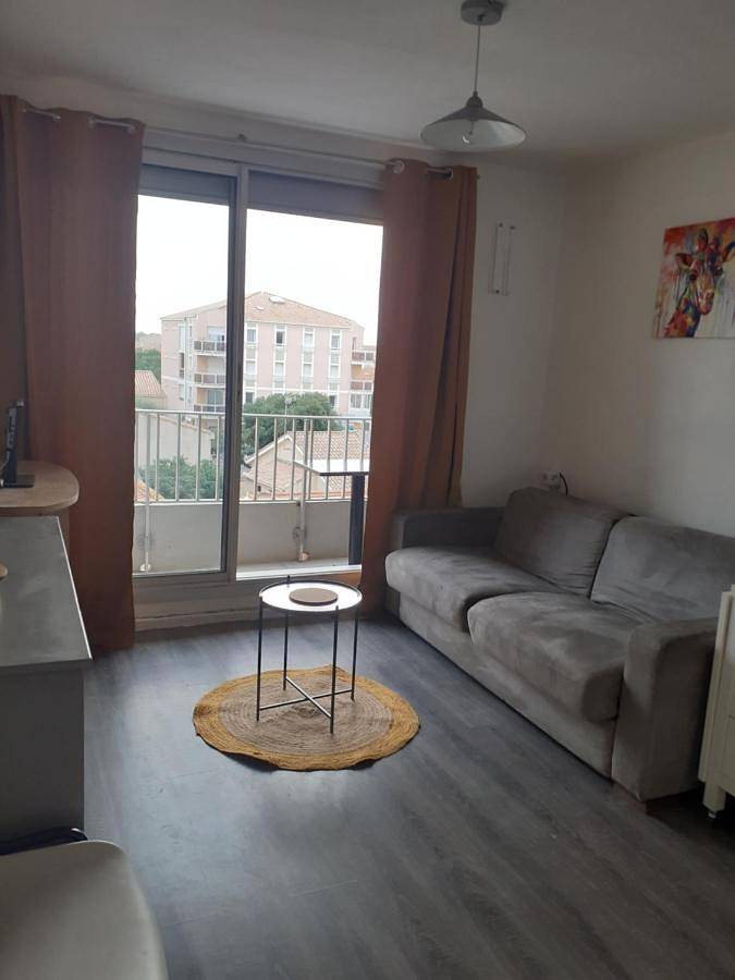 Gîte pour 3 personnes, avec terrasse dans Office De Tourisme De Valras Plage - 2