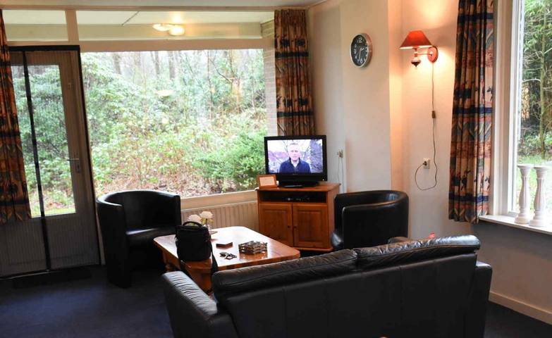 Gemütlicher 4-Personen-Bungalow mit großem Garten in Zorgvlied Nahe dem Drents-Friese Wold in Regio Zwolle