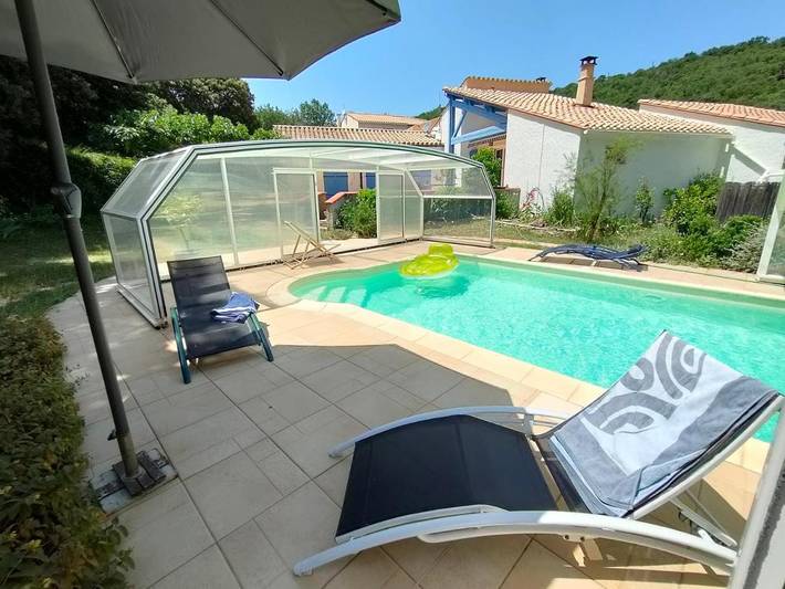 Gîte pour 2 personnes, avec Terrasse et Jardin ainsi que Piscine et Sauna à Camélas