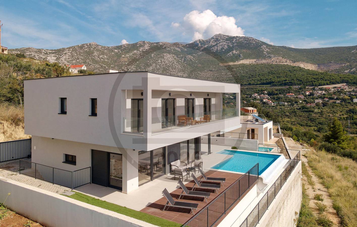 Feriehus for 8 personer med terrasse in Klis, Split-Dalmatia