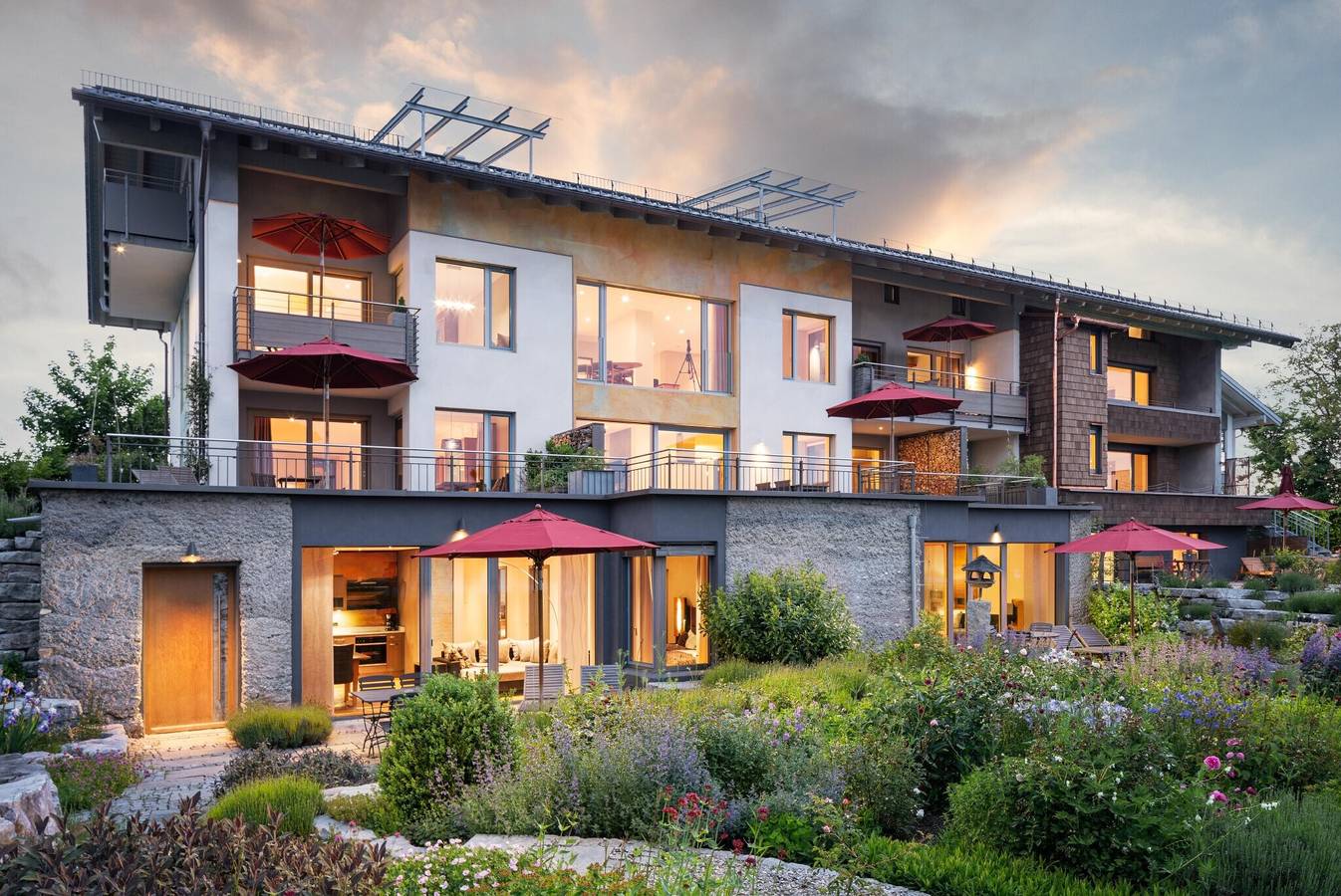 Ganze Wohnung, Ferienwohnung "Loft 7" mit Seeblick, Gemeinschaftsgarten und Wlan in Bad Endorf, Chiemsee