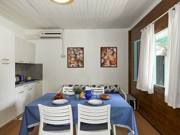 Bungalow für 6 Personen, mit Terrasse und Kinderpool sowie Garten in Kampanien - 4