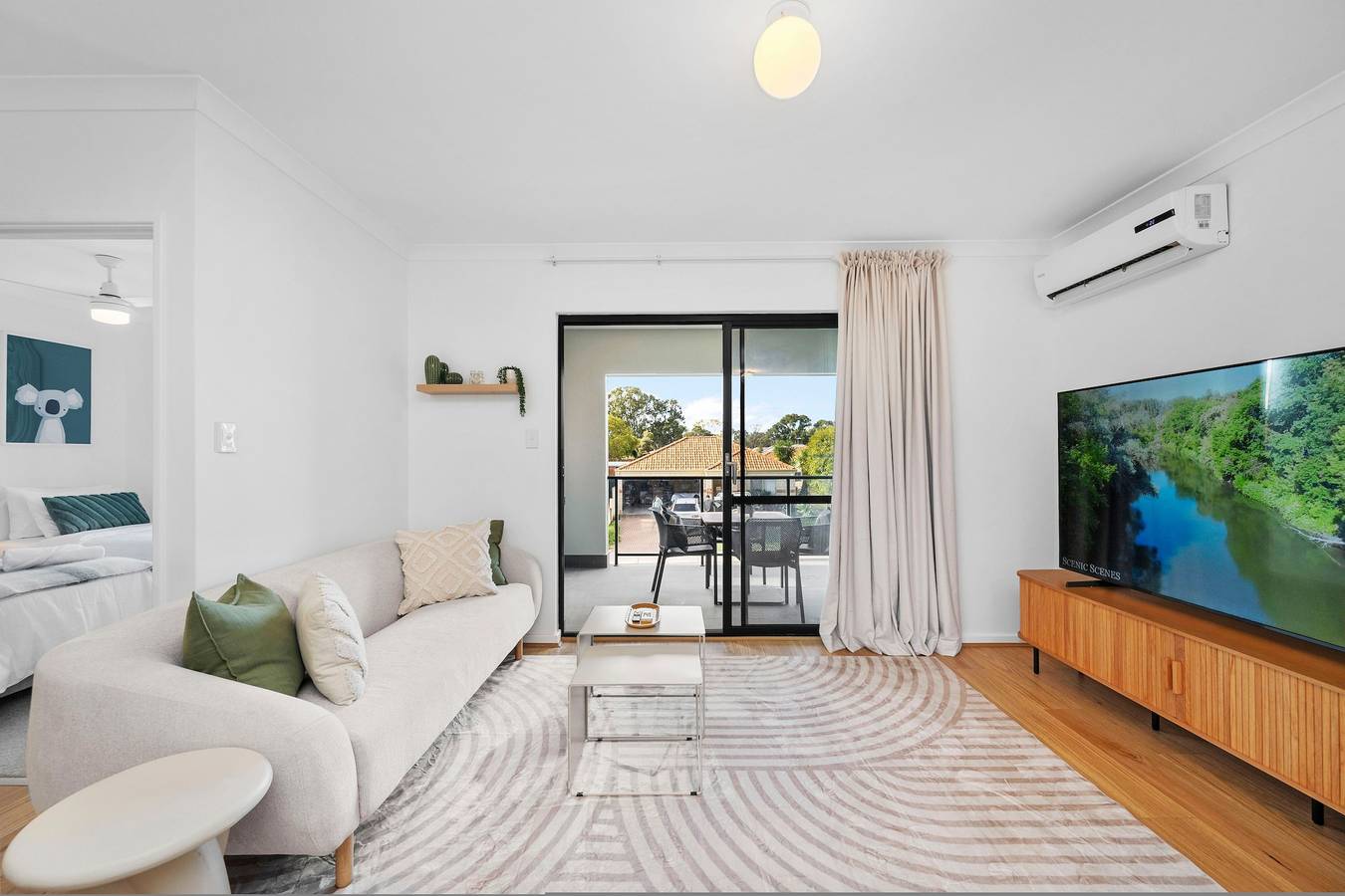 Entire apartment, Stylish 2Br with Wi-Fi (100+ Mbps), Tv big 75 inch in Perth, Western Australia