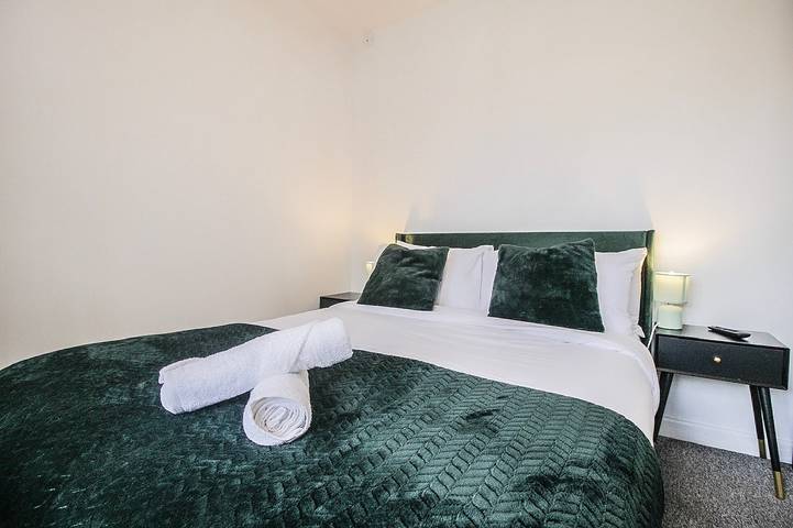 Hockley 4-Bed, Sleeps 12 w/ Garden & Free Parking in Birmingham, Birmingham y alrededores
