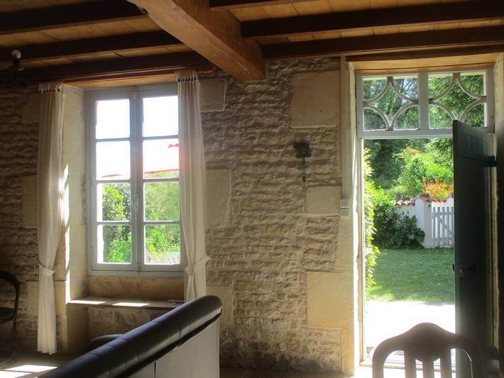 Gîte pour 5 personnes, avec piscine ainsi que jardin et terrasse, animaux acceptés en Charente-Maritime - 4