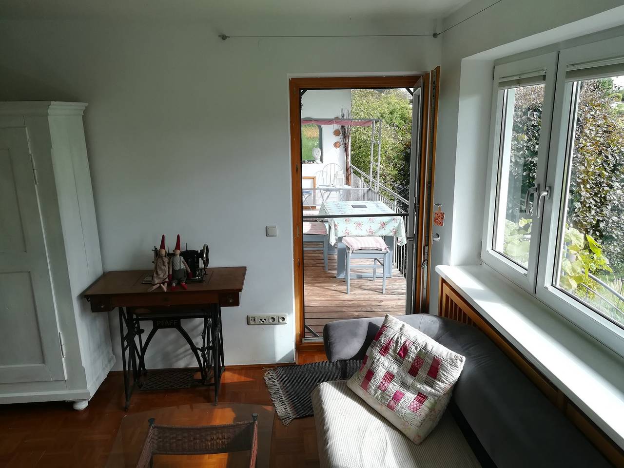 Ganze Ferienwohnung, Ferienwohnung Eder - Sonnige Ferienwohnung, 60qm mit 1 Schlafzimmer, 1 Wohnschlafzimmer und Balkon in Chieming, Chiemsee