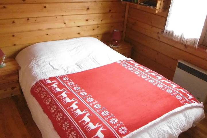 Chalet pour 6 personnes, avec balcon et jardin dans le Jura - 2