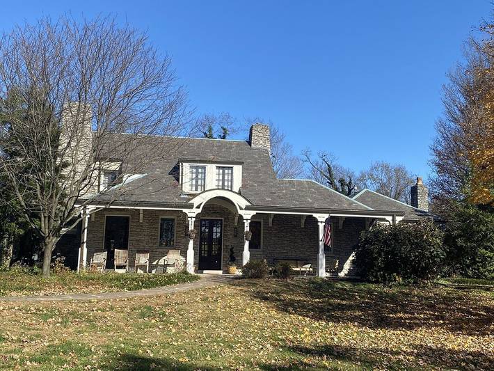 Vacation rental for 14 people, with terrace and yard, with pets in Kentucky