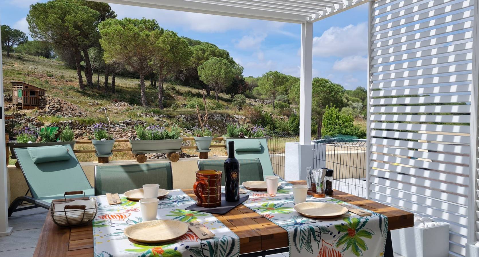 Chambres d'hôtes B&B La Bergeronnette, piscine chauffée - Chambre Côté Garrigue in Bizanet, Région de Narbonne
