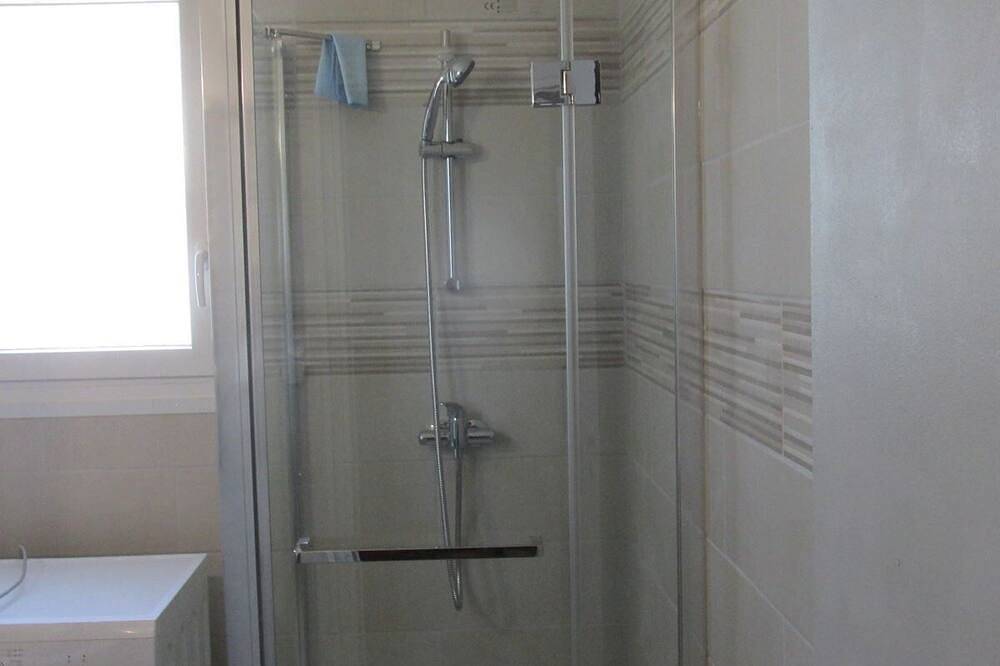 Apartment 60 m square in Bompas, Côte d'Améthyste