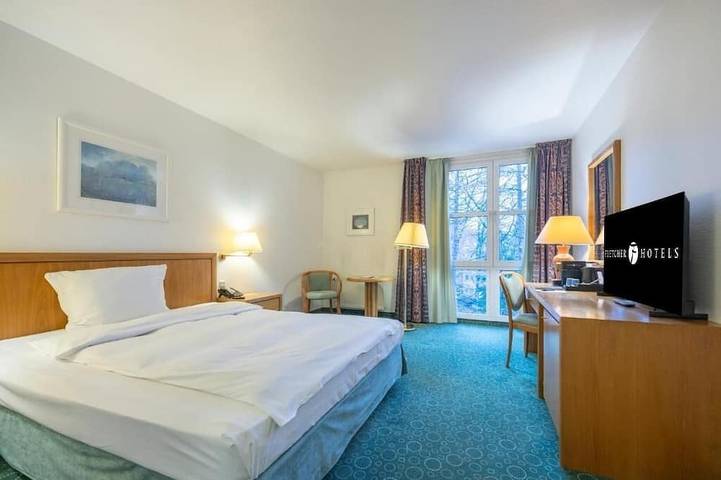 Get Ready for Blissful Getaway! Pets Allowed, Free Parking, Near Velbert Forest! in Heiligenhaus, Kreis Mettmann