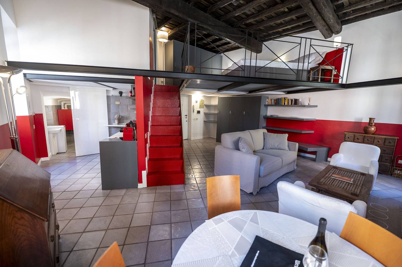 Appartamento intero, The Scarlet Loft in Trastevere in Trastevere, Roma