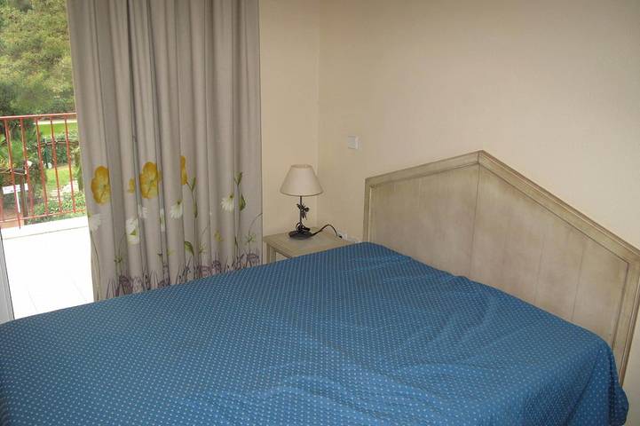 Gîte pour 7 personnes, avec jardin ainsi que balcon et piscine, animaux acceptés dans Plage La Badine - 2