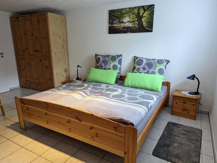 Ferienwohnung für 2 Personen, mit Terrasse und Garten sowie Ausblick