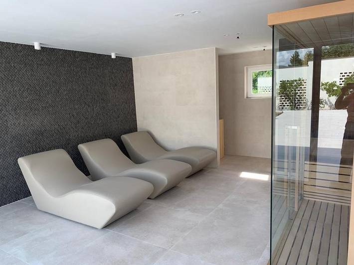 Ferienhaus für 12 Personen, mit Pool und Balkon/Terrasse sowie Sauna in Orebic