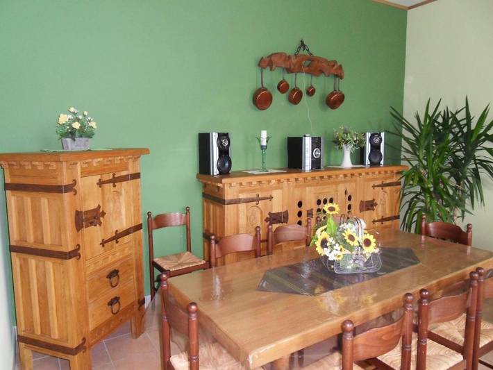 Location de vacances pour 26 personnes, avec jardin et terrasse, animaux acceptés dans Cul-des-Sarts - 3