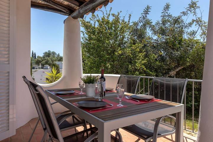 Chalet für 4 Personen, mit Terrasse und Pool an der Algarve