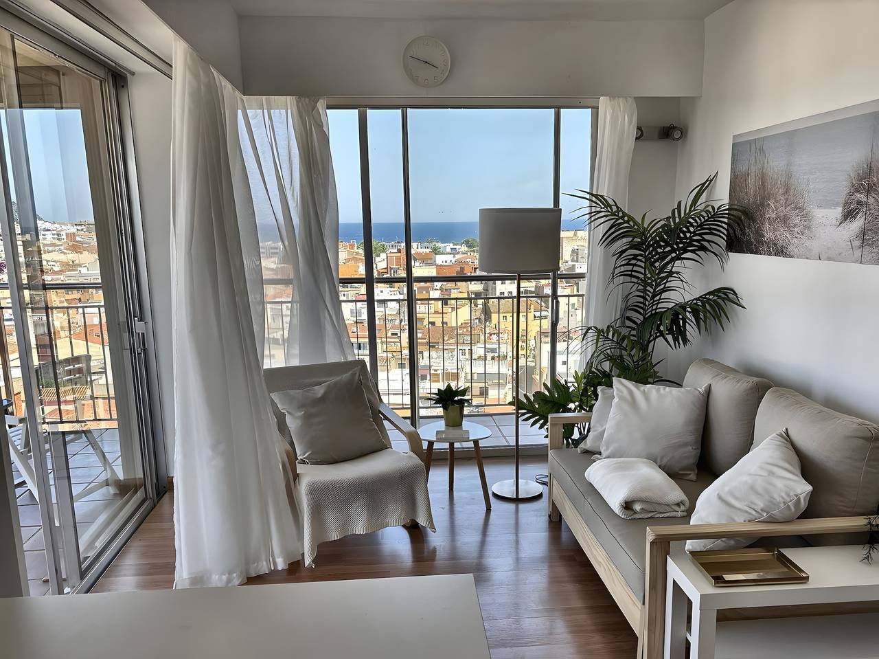Ganze Wohnung, Apartment 'Panoramablick aufs Meer, 11. Etage' in Palamós, Costa Brava