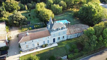 Chambre d’hôte pour 3 personnes, avec vue ainsi que piscine et jardin dans Semillac