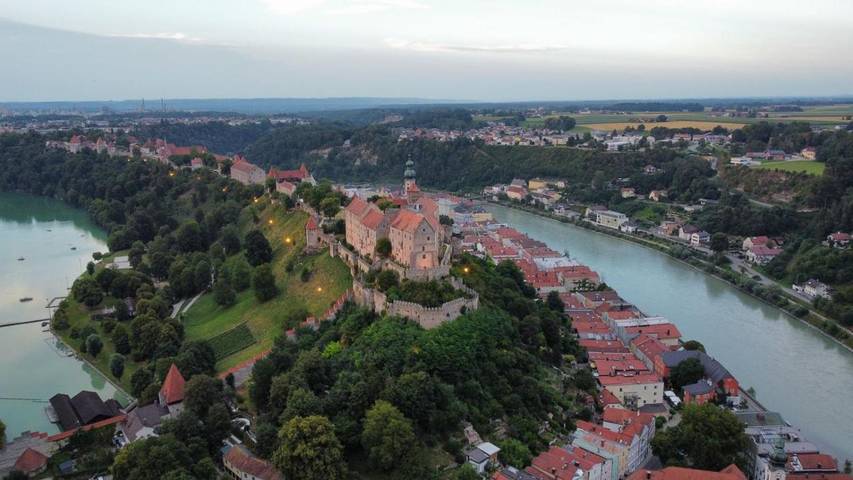 Ferienwohnung für 2 Personen, mit Balkon und Ausblick in Burghausen