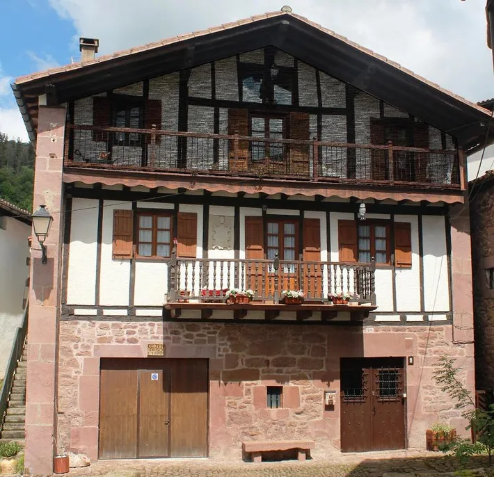 Ferienwohnung für 5 Personen, mit Ausblick und Balkon - 1