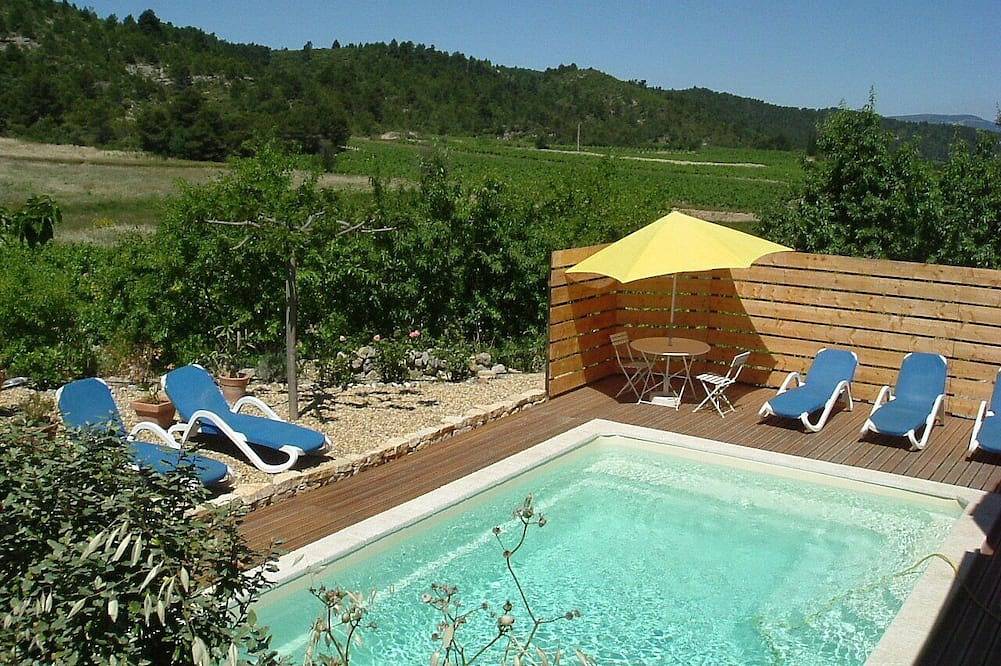 Villa avec Piscine privative chauffée, vue sur le vignoble, à 25 Km de la mer in Coustouge, Côte méditerranéenne (France)