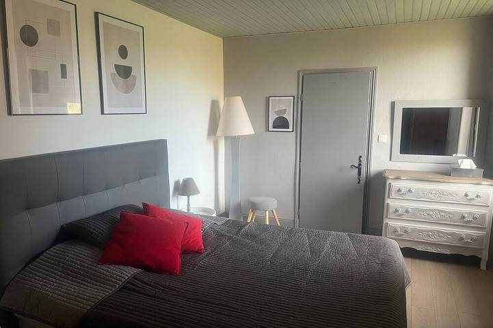 Location de vacances pour 6 personnes, avec jardin à Creysse - 3