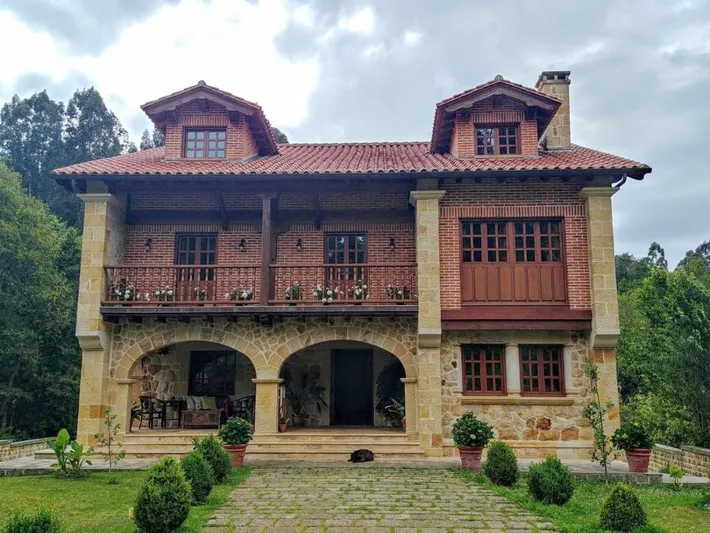 Hotel para 6 personas, con jardín y vistas - 1