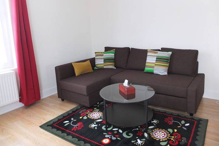 Gîte pour 7 personnes, avec jardin et balcon à Neuvy-sur-Barangeon