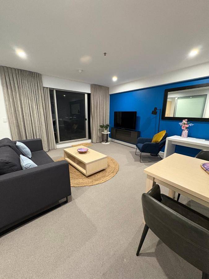 Ferienwohnung für 3 Personen, mit Ausblick und Pool sowie Terrasse und Sauna in Adelaide