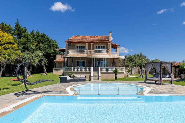 Villa pour 8 personnes, avec Jardin et Bassin pour enfant