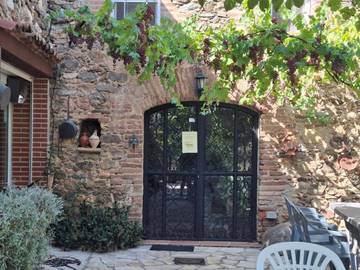 Chambre d’hôte pour 2 personnes, avec vue ainsi que piscine et jardin à Montauriol