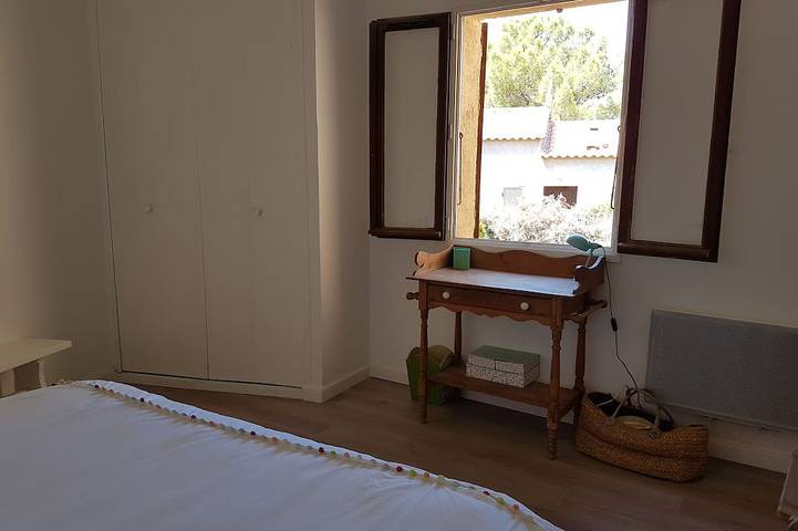 Casa con vistas al mar a 80 metros de la playa, para 6 personas. in Sant Ambroggio, Lumio